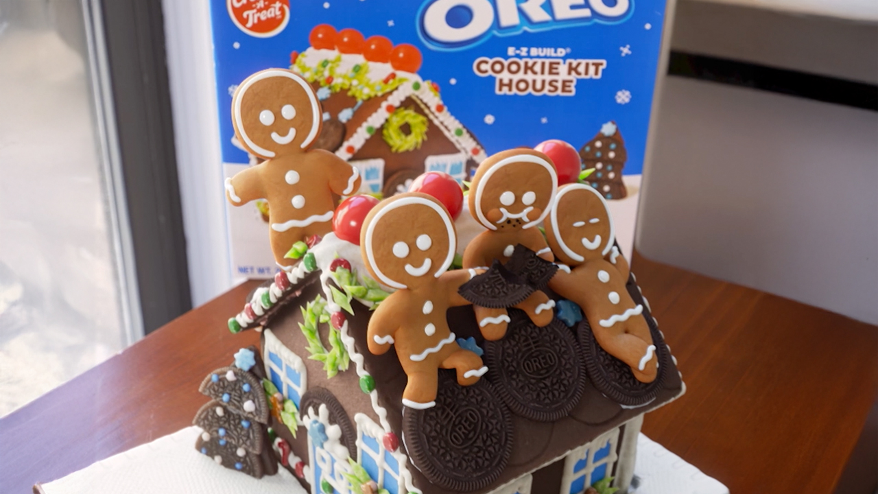 Create-A-Treat Oreo Gingerbread House